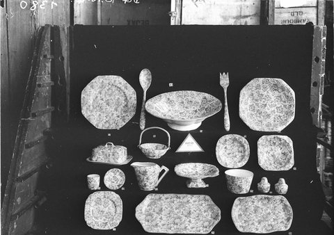Display of Victoria china at Lazarus Rosenfelds warehouse, 1930s