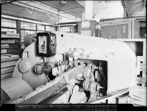 Driving gear and control switches for conveyors, 1938