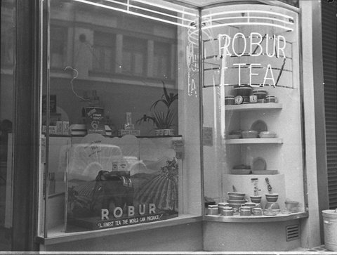 Elephants tea party, 1939