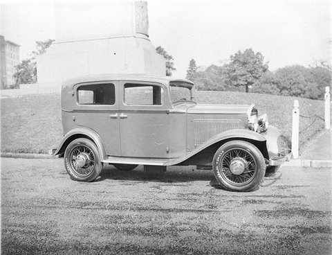 English Standard sedan Australian Barnet Glass tyres, 1930s