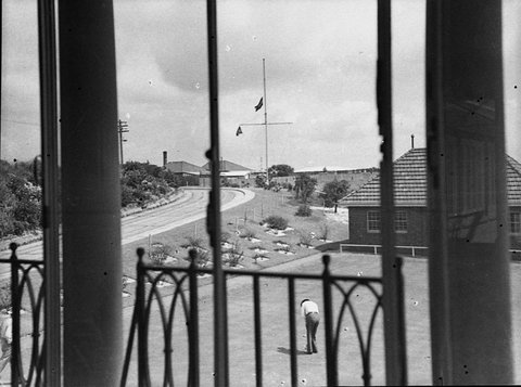 Flagpole at Kensington Golf Club taken for Hardy Bros Ltd, 1939