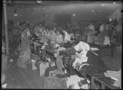 Flood appeal workers at City Hall, 1955