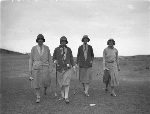 Four unidentified women golfers, 1930s