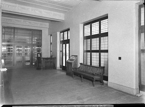 Foyer Challis House, 1938