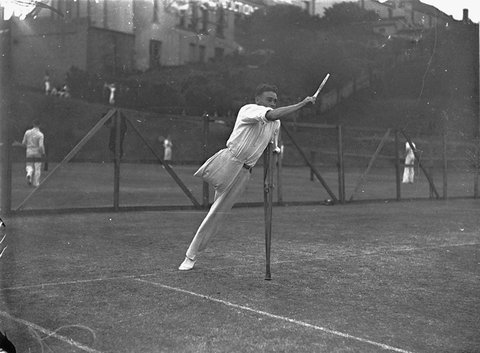 Fred Morgan of Campbelltown Lawn Tennis Country Carnival Rushcutters Bay 10 January 1935
