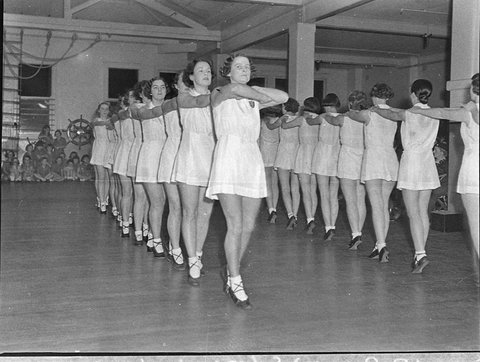 Grace Bros Gym, 1936