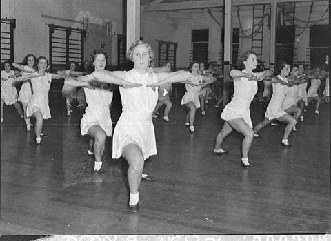 Grace Bros Gym, 1936