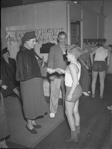 Grace Bros Gym presentation of prizes by Mrs Grace, 1944