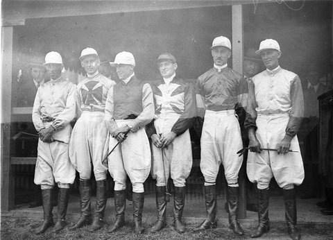 Group of the six Cup jockeys, 1927–30
