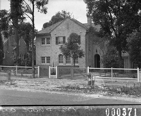House and garden taken for Building Publishing Co, 1942