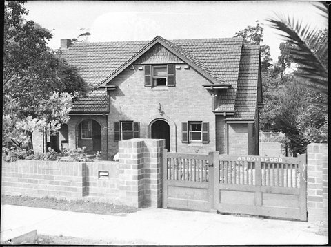 House named Abbotsford taken for The Builder, 1937