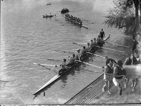 Interstate boat race on the Nepean River, 1935