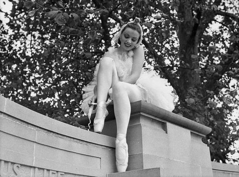 JC Williamson dancers, 1925–57