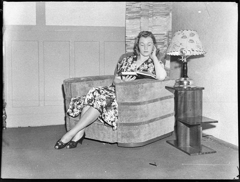 Kerosene lamp, 1939