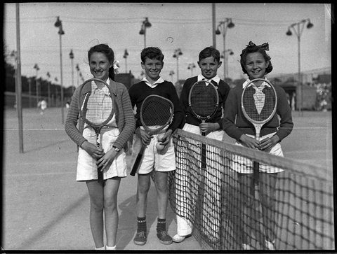 Kids picnic, 1947