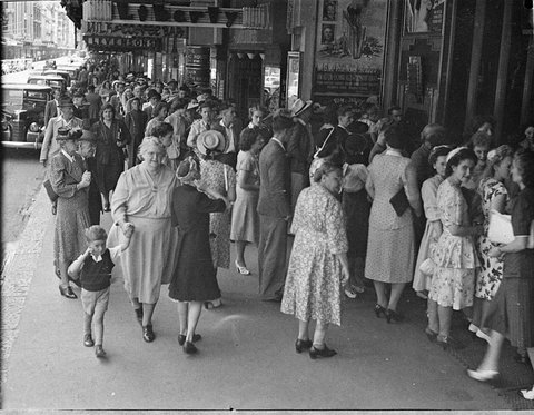 Liberty Theatre premiere Green Dolphin Street, 1947