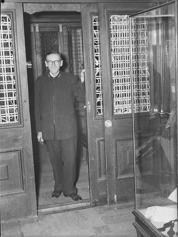 Liftman, 1939