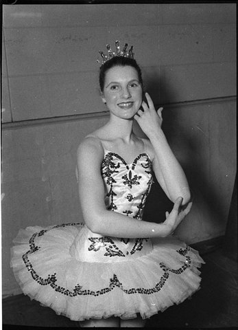 Marilyn Jones, 1955