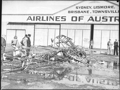 Mascot aeroplane fire, 1937