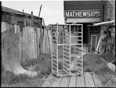 Mathews bakery goods for Mr Bayley or Bailey, 1940s