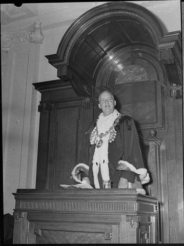 Mayoral election, 1954