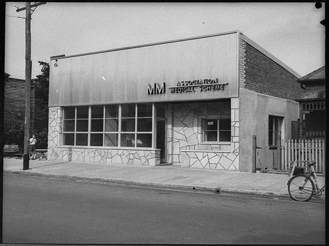 Mining Mechanics building sign reads MM Association Medical Scheme, 1954