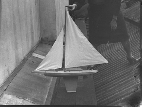 Model yachts, 1948
