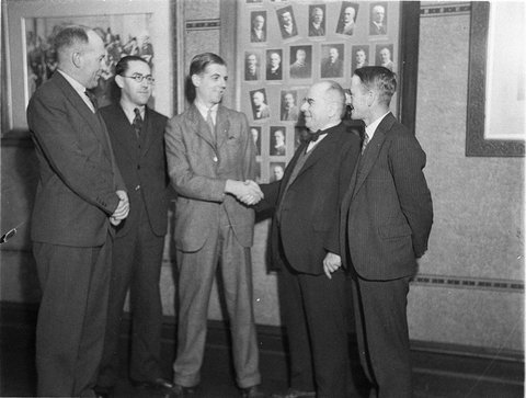 Movie pictures distributors presentation, 1930s