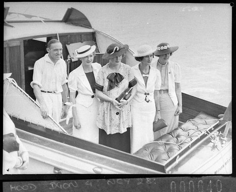 Mr Smith and four women passengers on the aft deck of his cabin cruiser Moonmist, 1937