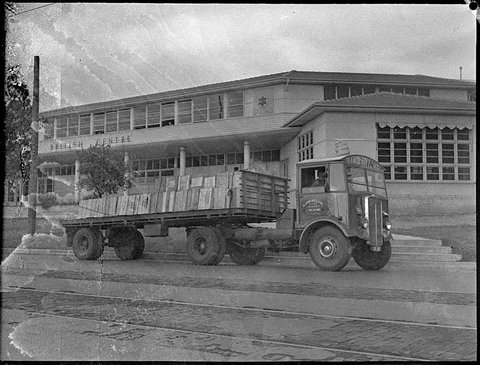 NOrmsby Sons AEC truck, 1947