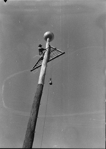 Nautical Mile Beacon King Edward Park, 1957