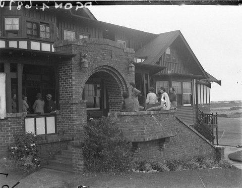 New Golf Clubhouse at Barwon Heads Victoria, 1930–35