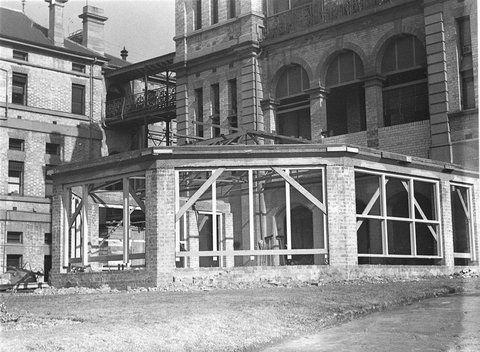 New reception office being built, 1933