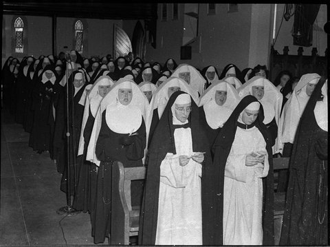 Novena to Our Lady of Perpetual Succour held at Redemptorist Monastery Mayfield and attended by nearly 400 nuns, 1955