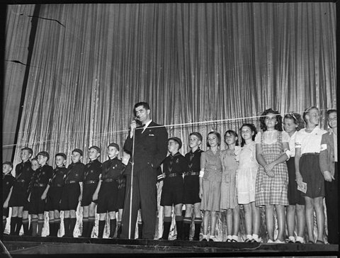 Odeon opening Kingsford, 1947