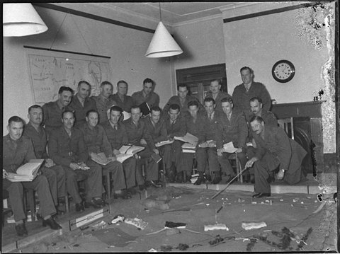 Officers Artillery School, 1942