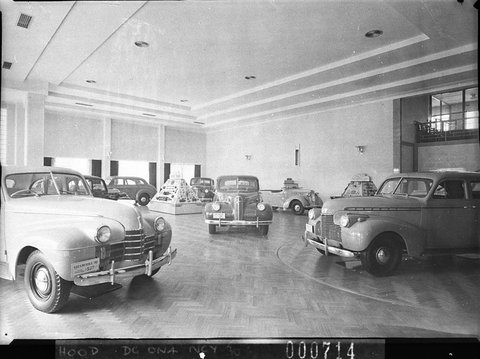 Opening of General Motors works at Pagewood Section of the showroom, 1940