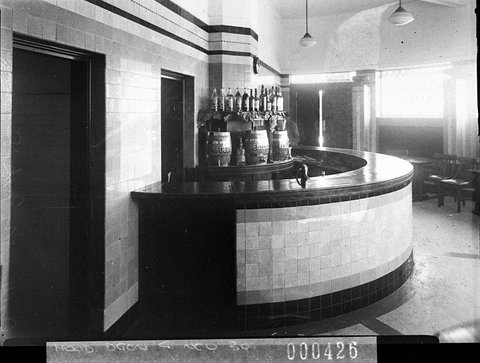 Penfolds Wines display in a semicircular bar, 1939