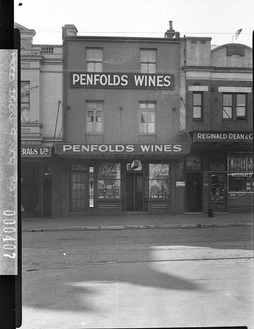 Penfolds Wines display in wine bar window second shop from Paddington Post Office, 1939
