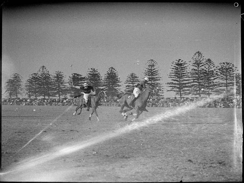 Polo at Kyeemagh, 1939