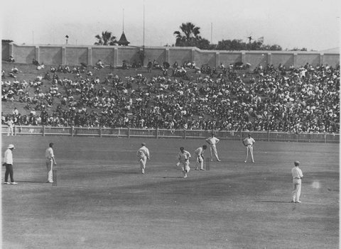 Pond and Jackson running Test Cricket, 1930s