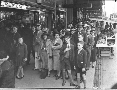 Premiere of Flying Doctor Lyceum Theatre Pitt Street, 1936