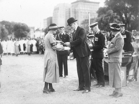 Presentation to VADs, 1920s