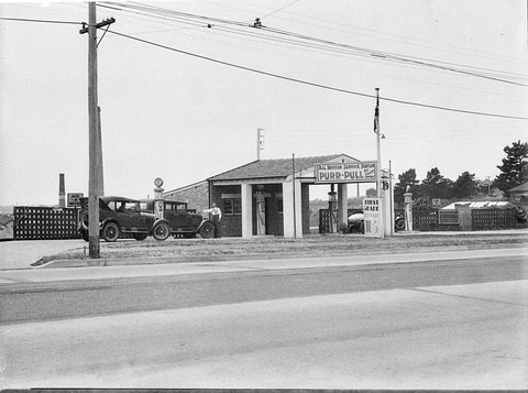 PurrPull AllBritish Service Station, 1930s