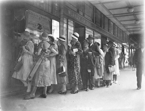 Queue for tickets Her Majestys Theatre later Sydney Tower, c. 1934