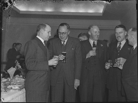 Radio retailers conference at Pettys Hotel, 1946