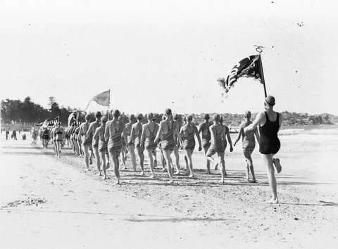 Rear view of march past at a surf carnival Manly, 1925–57