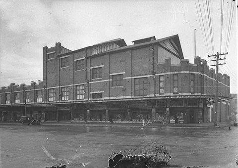 Redfern Lawson exterior by day, 1942