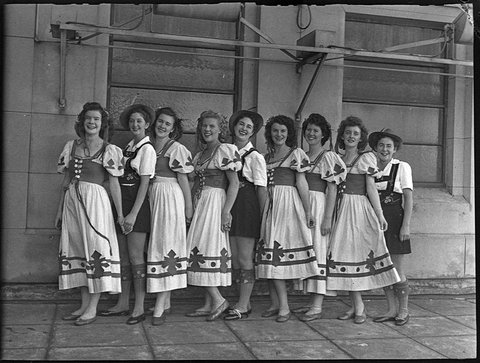 Rural Bank party, 1947