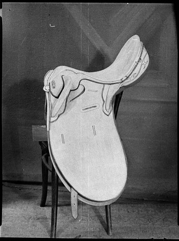 Saddle, 1945